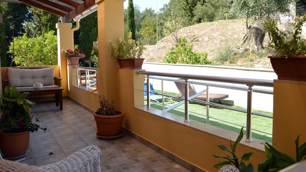Polikseni House Vila Agios Gordios  Exterior foto